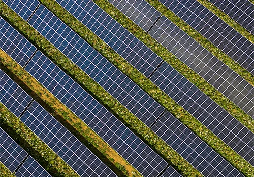 500kW υβριδικό σύστημα αποθήκευσης ηλιακού ηλίου με πάνελ HJT 700W & μπαταρία λιθίου